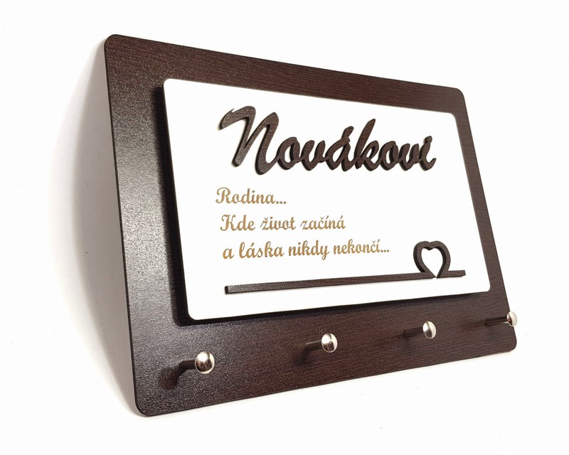 Věšák na klíče s příjmením